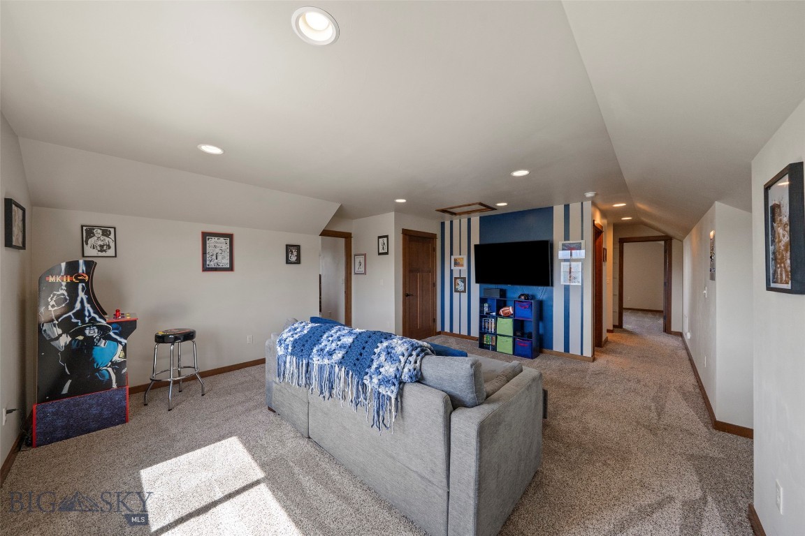 Falcon Hollow - Residential