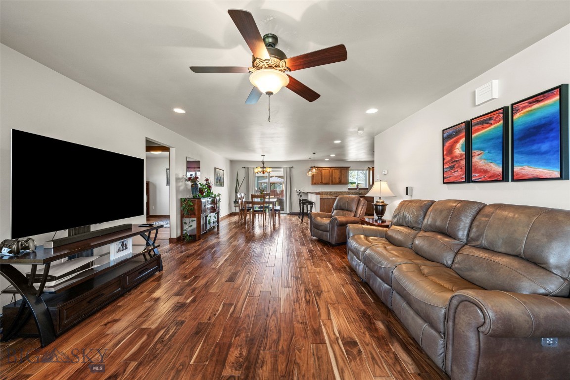 Falcon Hollow - Residential