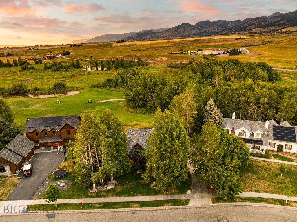 Bozeman, Montana 59715, United States, 3 Bedrooms Bedrooms, ,3 BathroomsBathrooms,Residential,Pending,195713