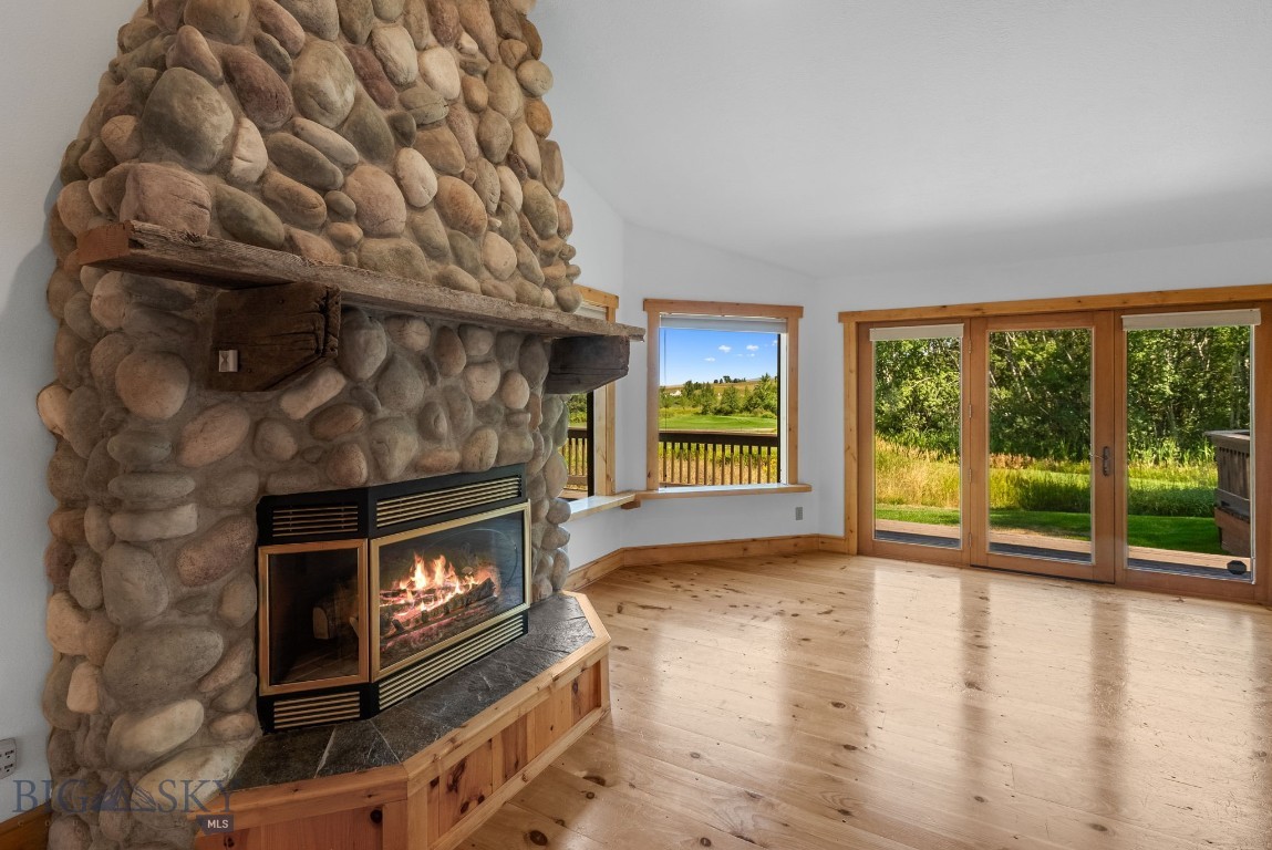 Bozeman, Montana 59715, United States, 3 Bedrooms Bedrooms, ,3 BathroomsBathrooms,Residential,Pending,195713