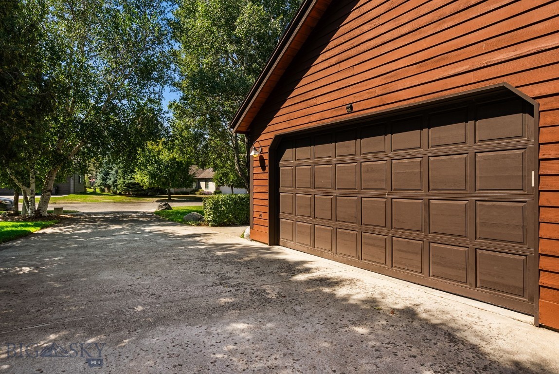 Bozeman, Montana 59715, United States, 3 Bedrooms Bedrooms, ,3 BathroomsBathrooms,Residential,Pending,195713