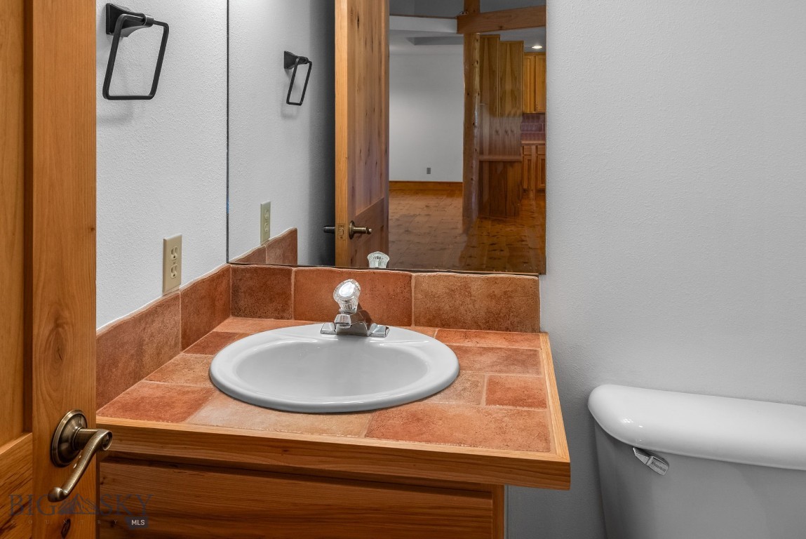 Bozeman, Montana 59715, United States, 3 Bedrooms Bedrooms, ,3 BathroomsBathrooms,Residential,Pending,195713