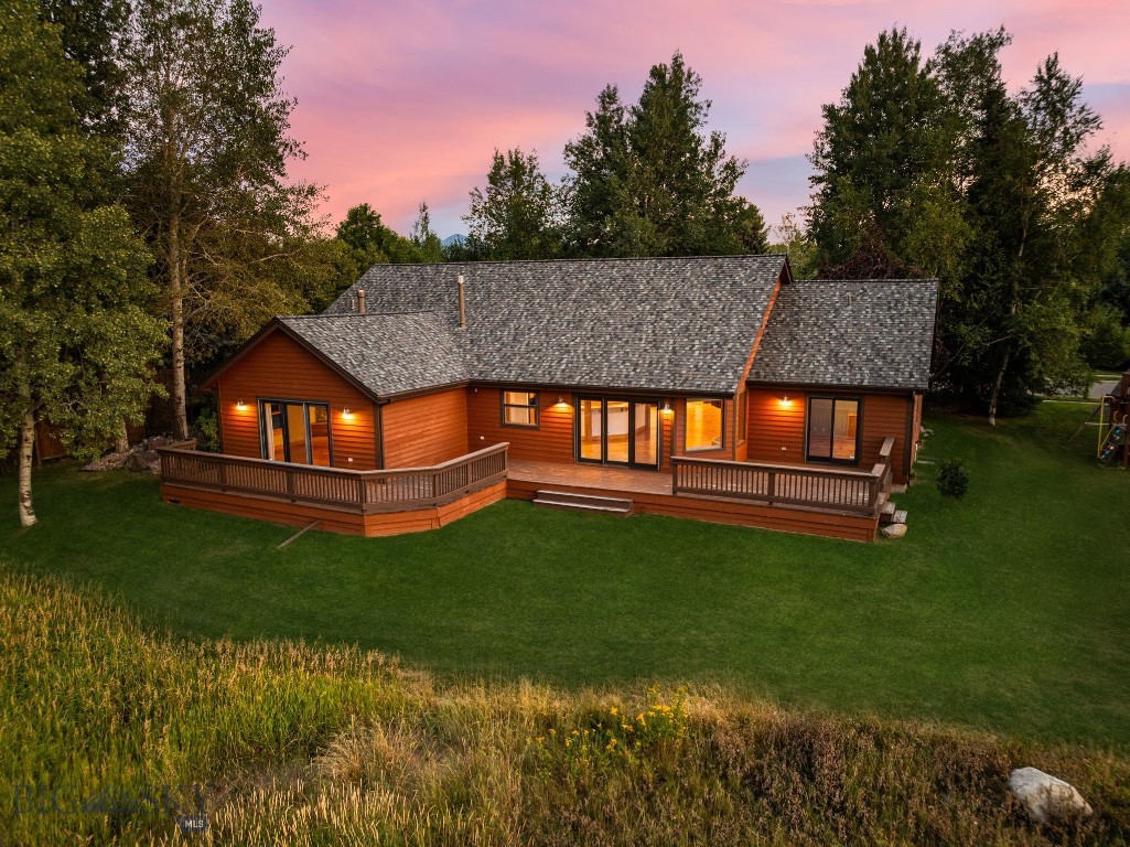 Bozeman, Montana 59715, United States, 3 Bedrooms Bedrooms, ,3 BathroomsBathrooms,Residential,Pending,195713