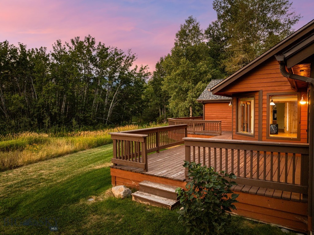 Bozeman, Montana 59715, United States, 3 Bedrooms Bedrooms, ,3 BathroomsBathrooms,Residential,Pending,195713