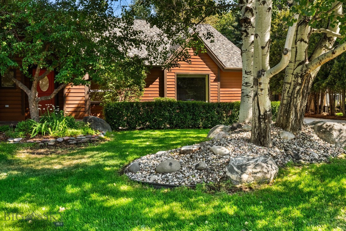 Bozeman, Montana 59715, United States, 3 Bedrooms Bedrooms, ,3 BathroomsBathrooms,Residential,Pending,195713