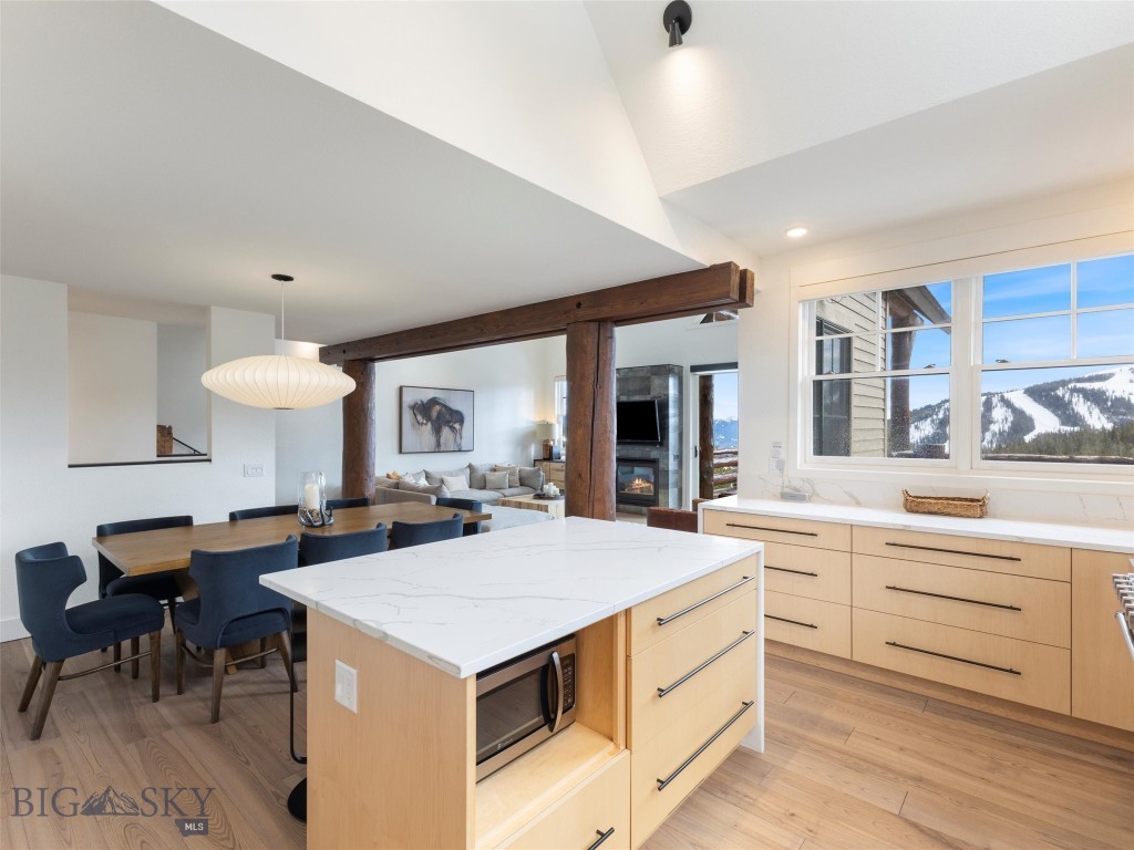 Big Sky, Montana 59716, United States, 3 Bedrooms Bedrooms, ,4 BathroomsBathrooms,Residential,Contingent,66265