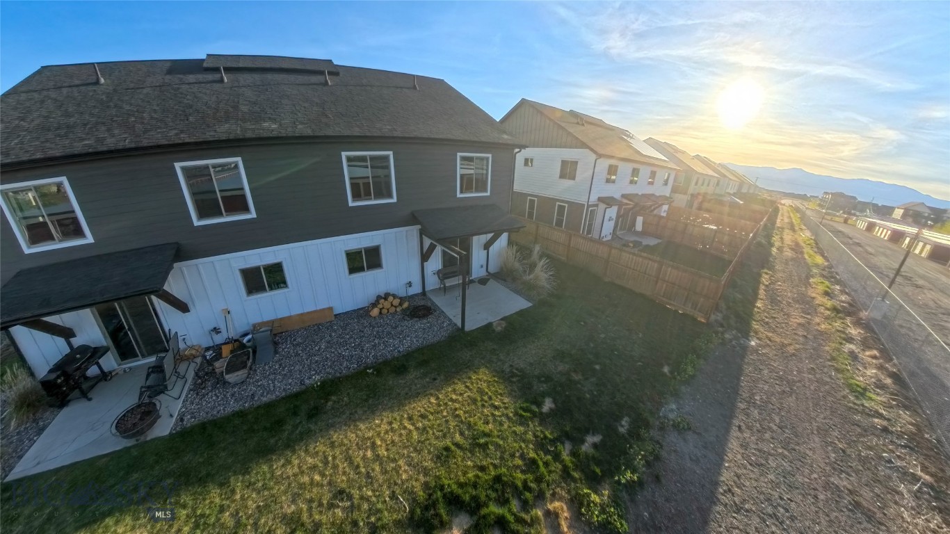 Cloverleaf Meadows - Residential