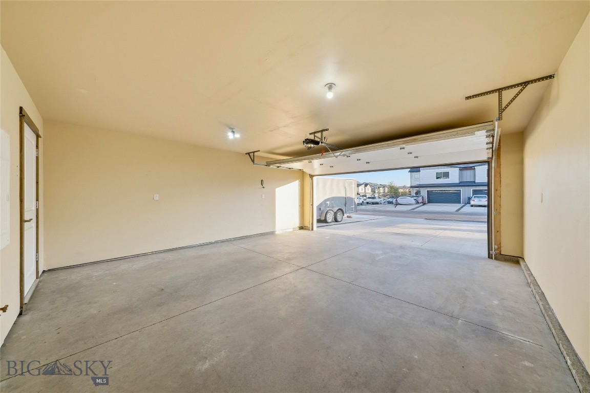 Cloverleaf Meadows - Residential