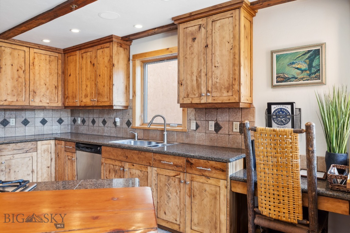 Black Eagle Lodge Condo - Residential