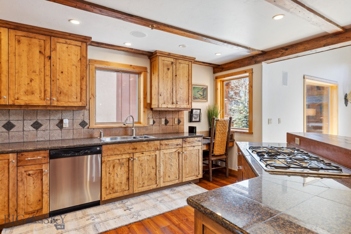 Black Eagle Lodge Condo - Residential