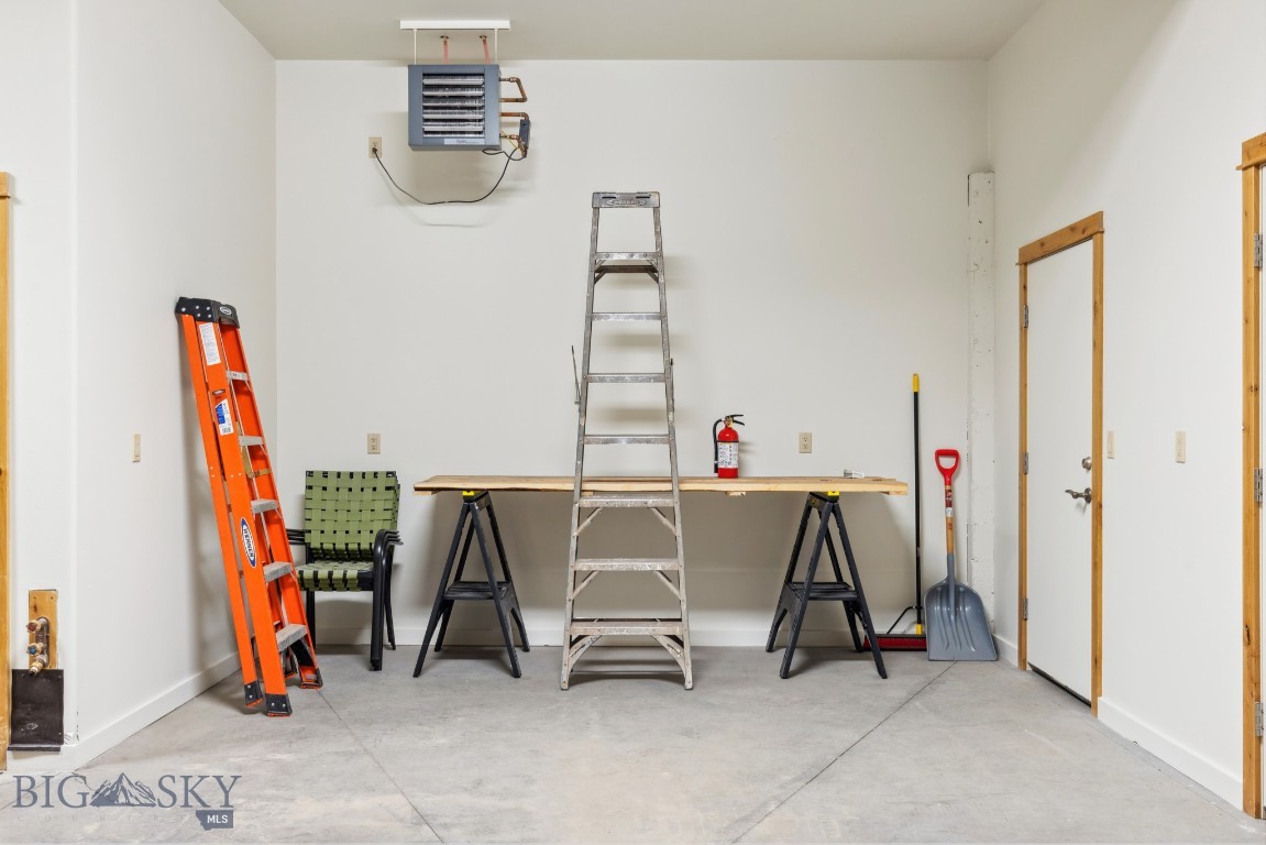 Black Eagle Lodge Condo - Residential