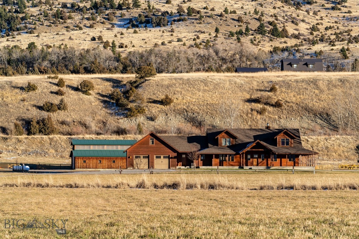 1986 E River Road