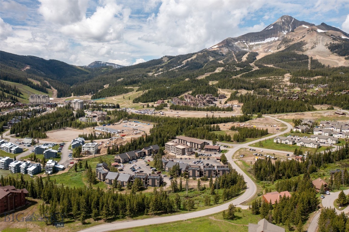 Hill Condos - Residential
