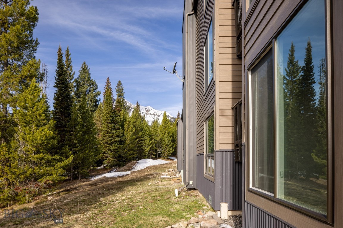 Hill Condos - Residential