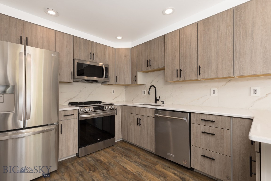 Hill Condos - Residential