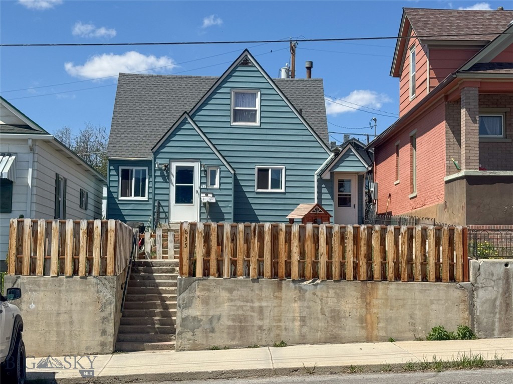635 S Washington