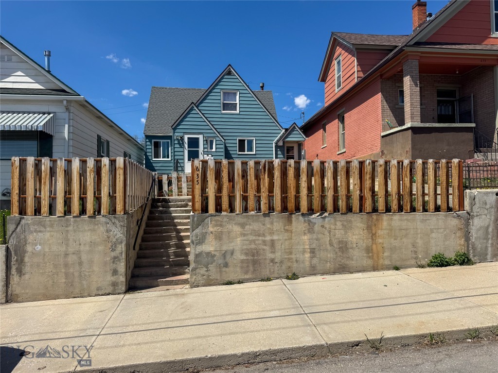 635 S Washington