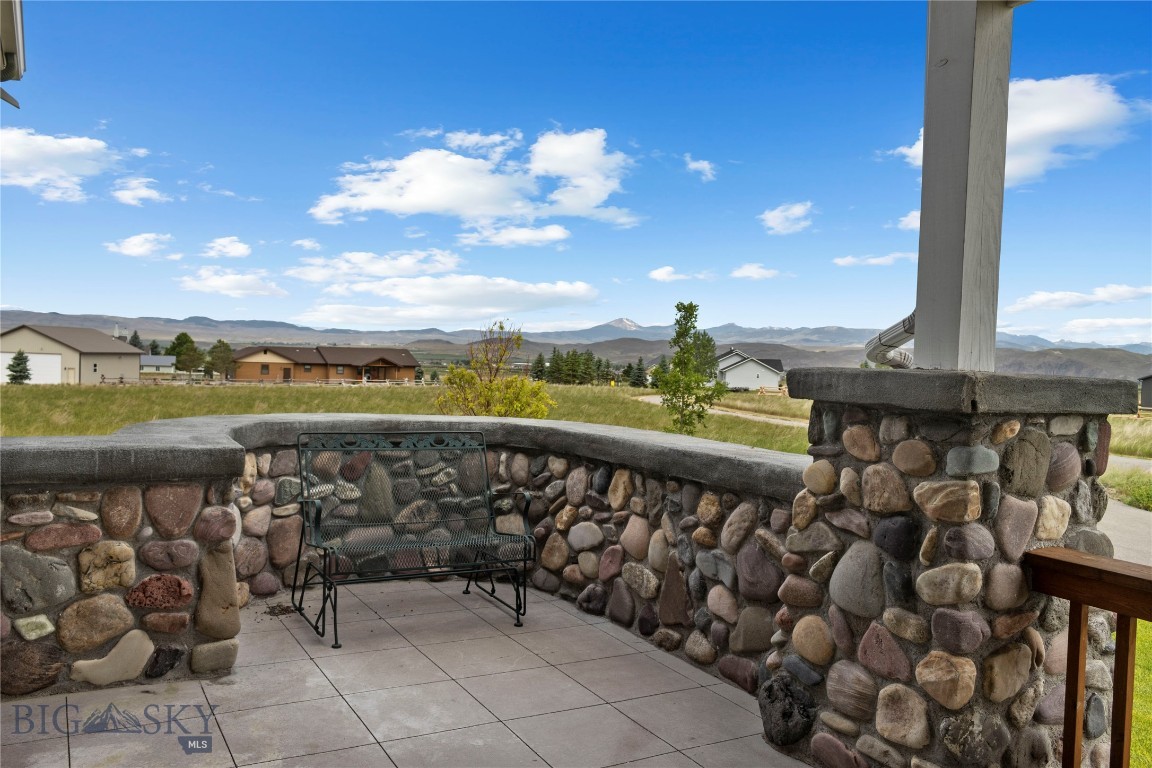75 Rodeo Trail
