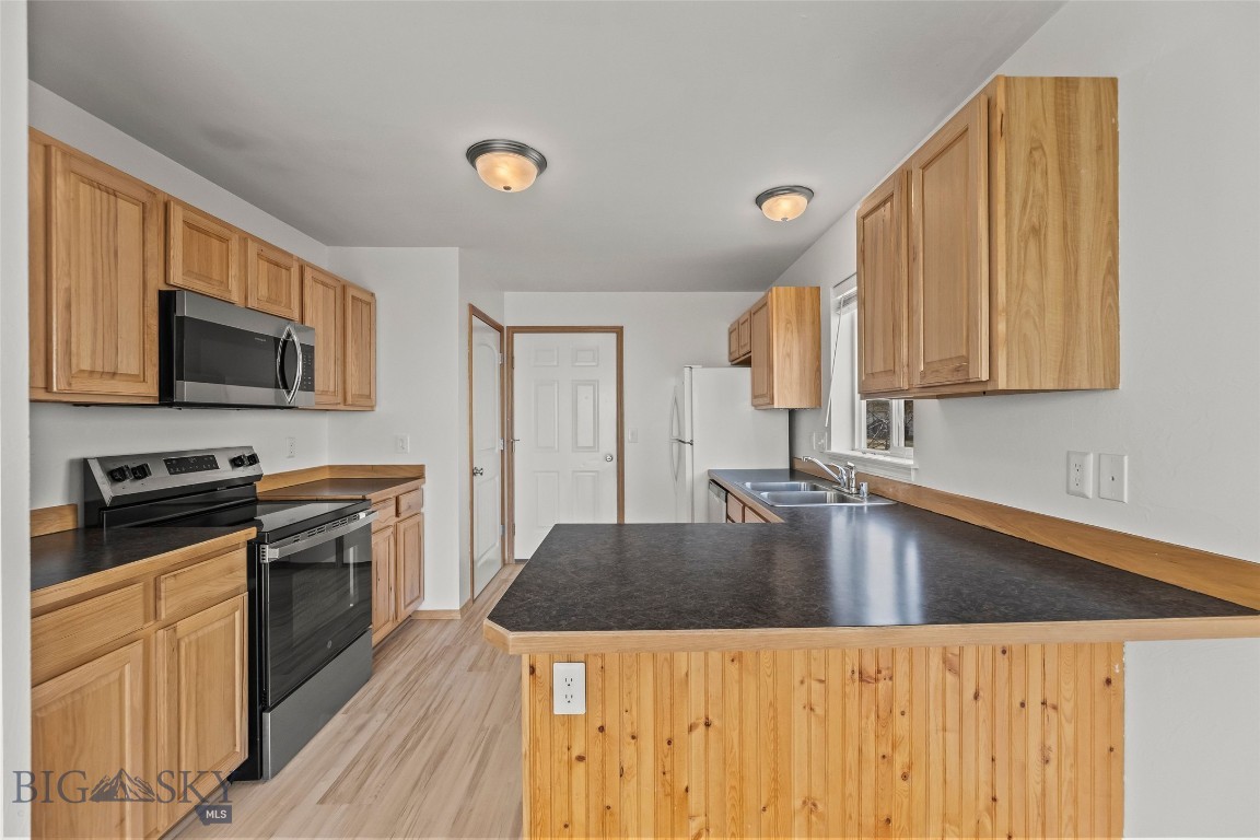 River Rock and Royal Village - Residential