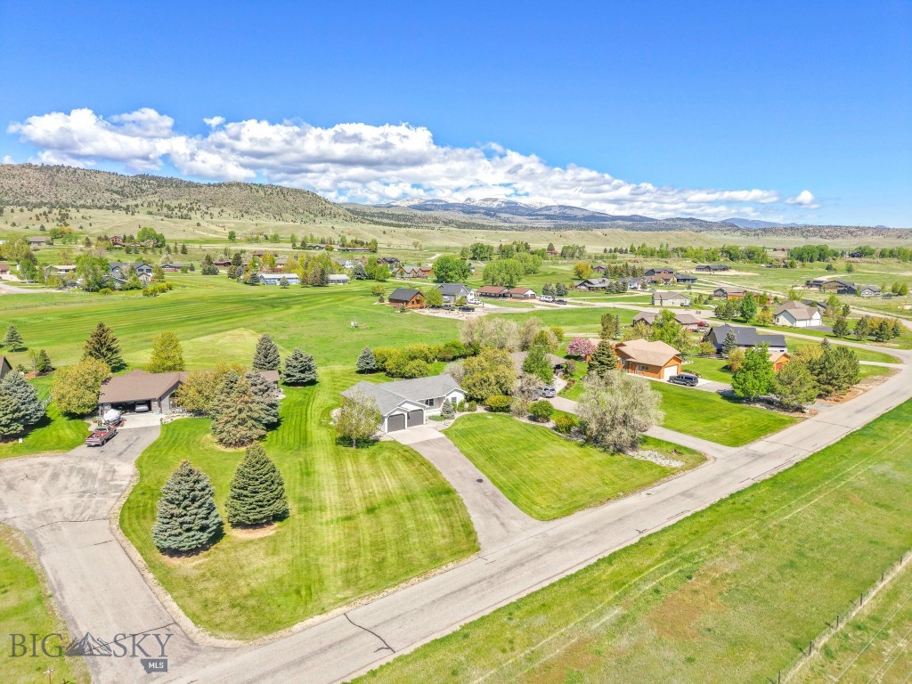 Valley Garden Golf Village - Residential