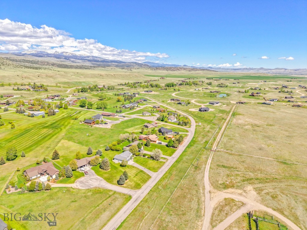 Valley Garden Golf Village - Residential