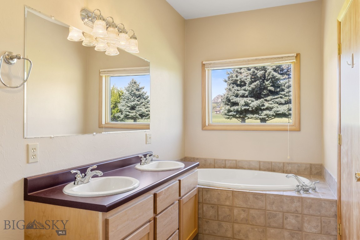 Valley Garden Golf Village - Residential