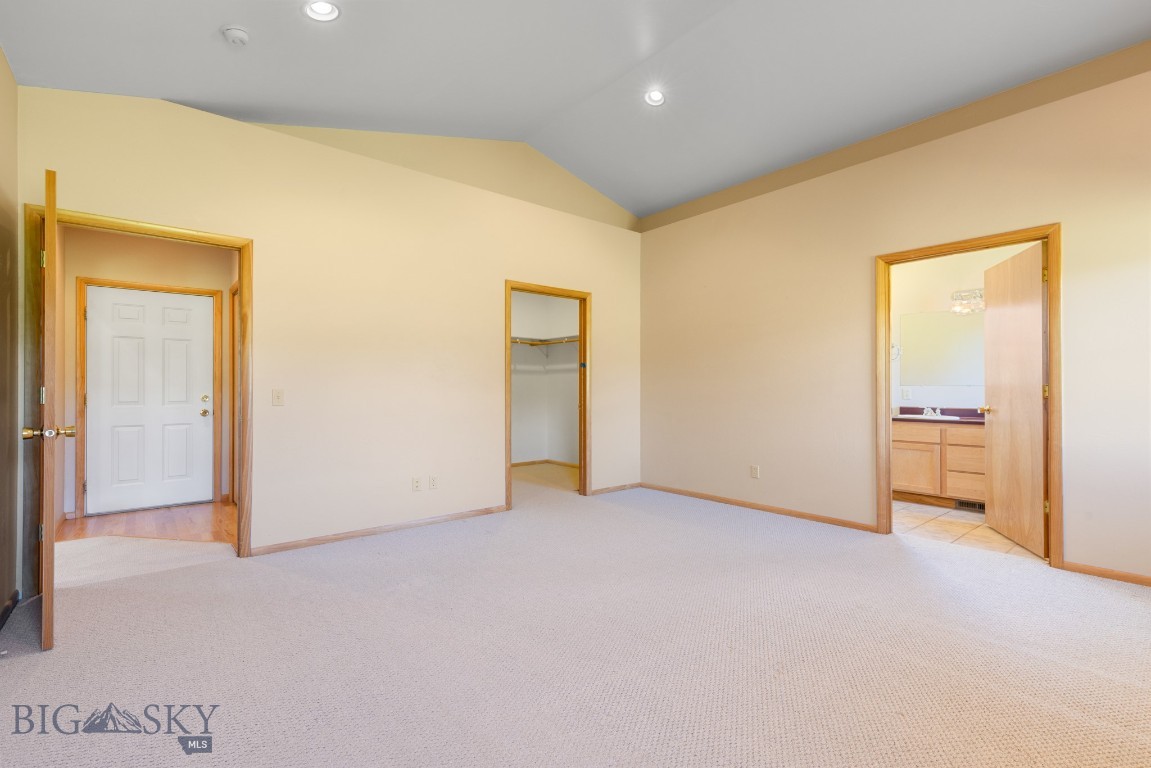 Valley Garden Golf Village - Residential