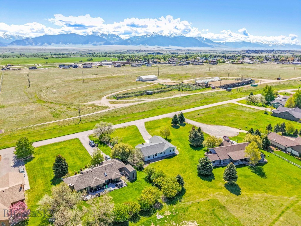 Valley Garden Golf Village - Residential