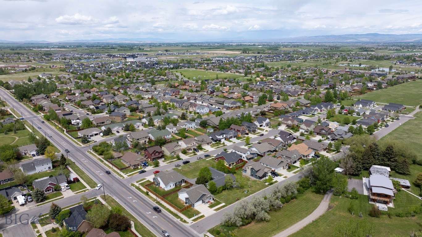 Oak Springs - Residential