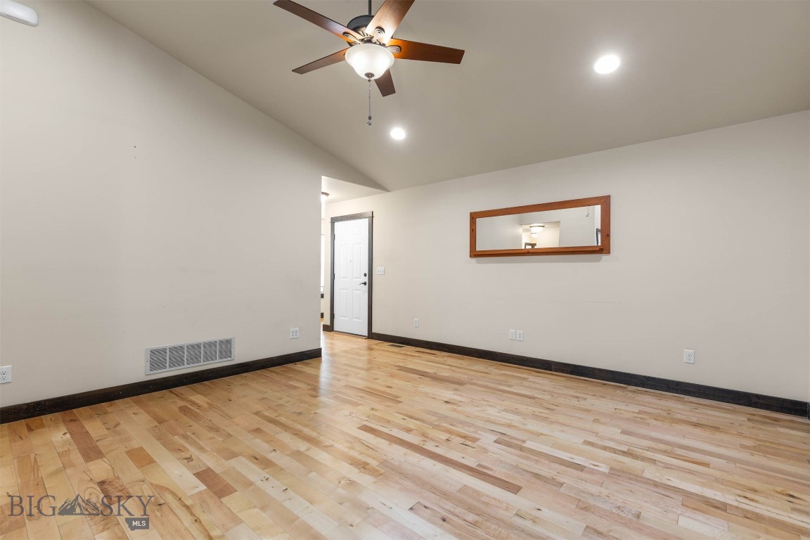 Oak Springs - Residential