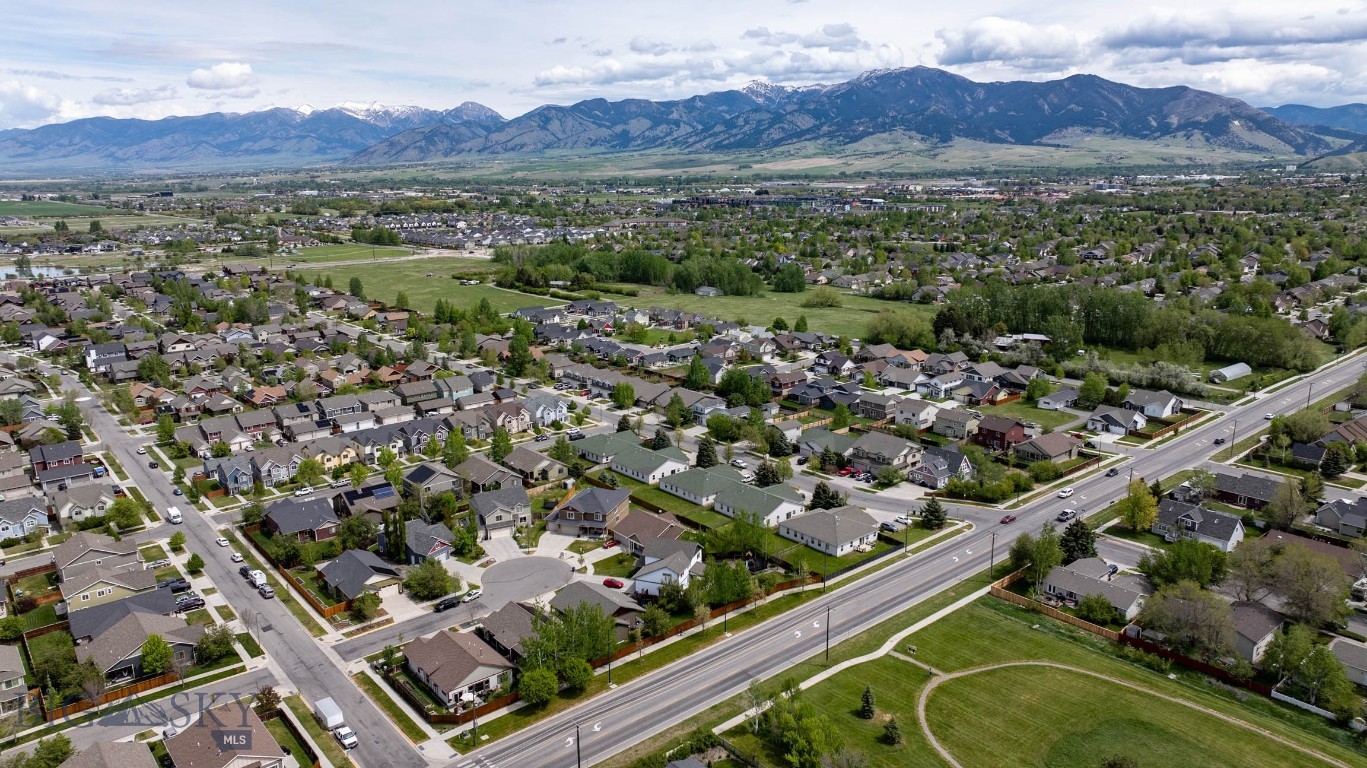 Oak Springs - Residential