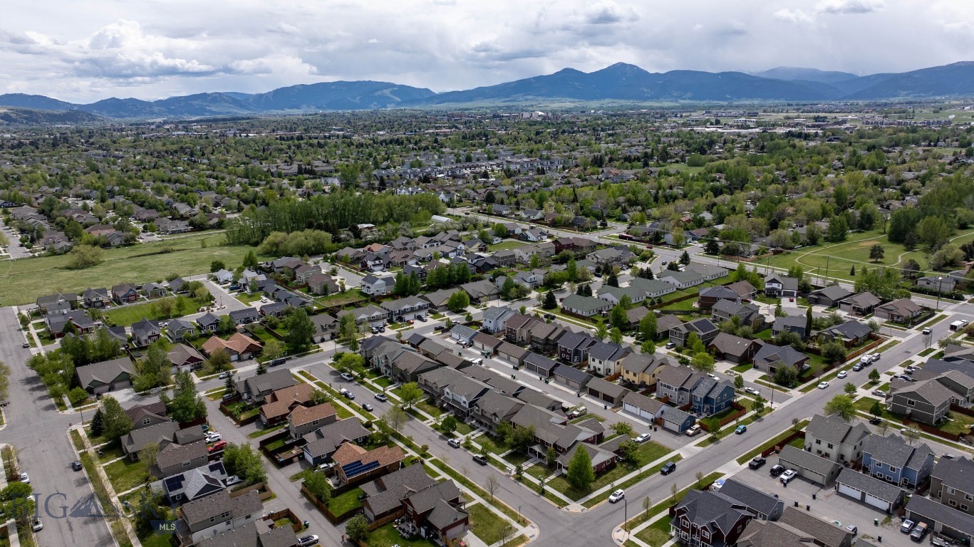 Oak Springs - Residential