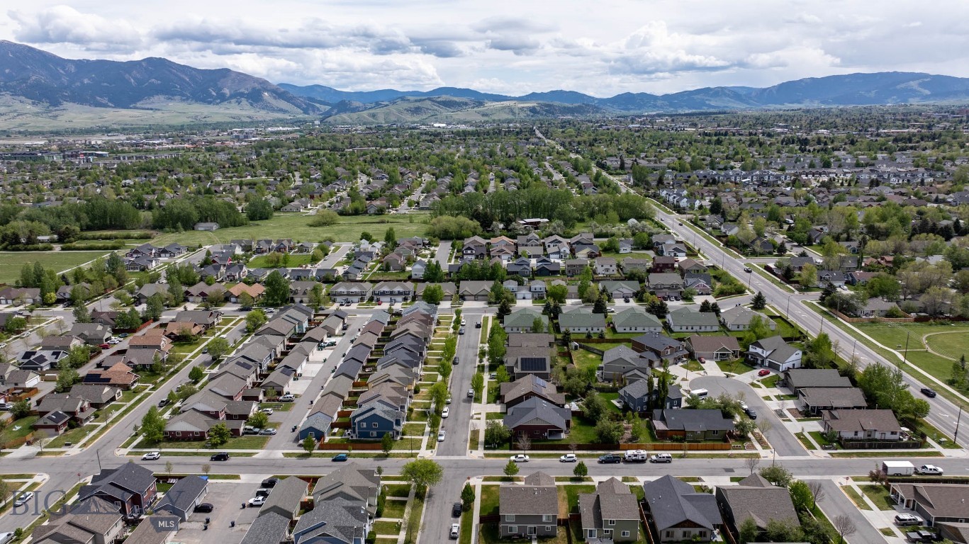 Oak Springs - Residential