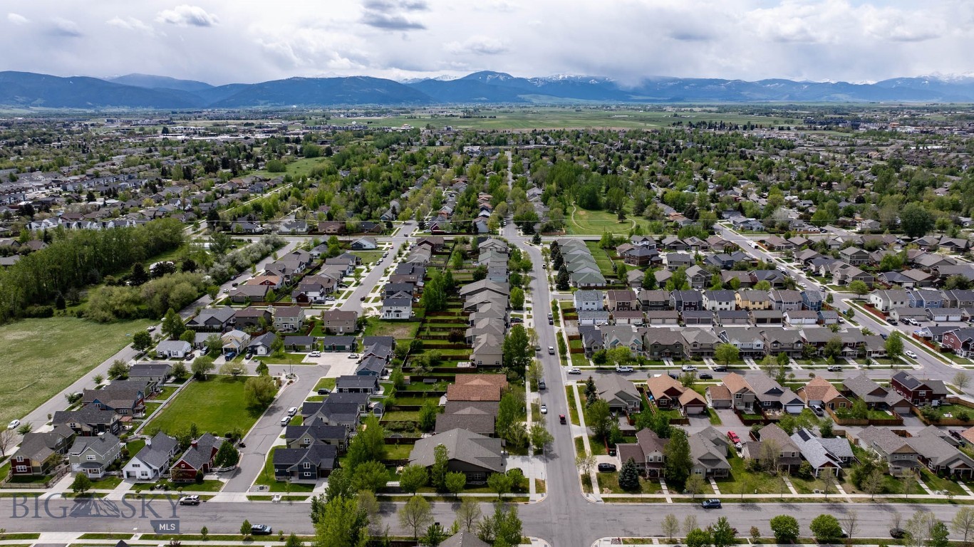 Oak Springs - Residential