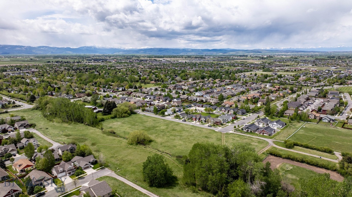 Oak Springs - Residential