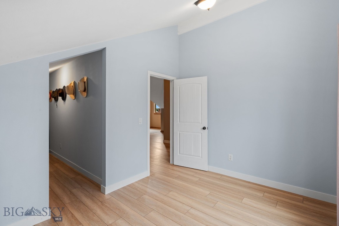 Four Dot Meadows - Residential