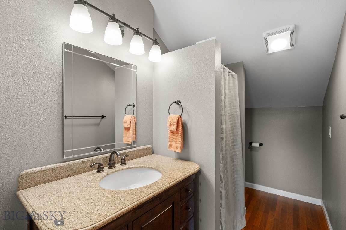 Four Dot Meadows - Residential