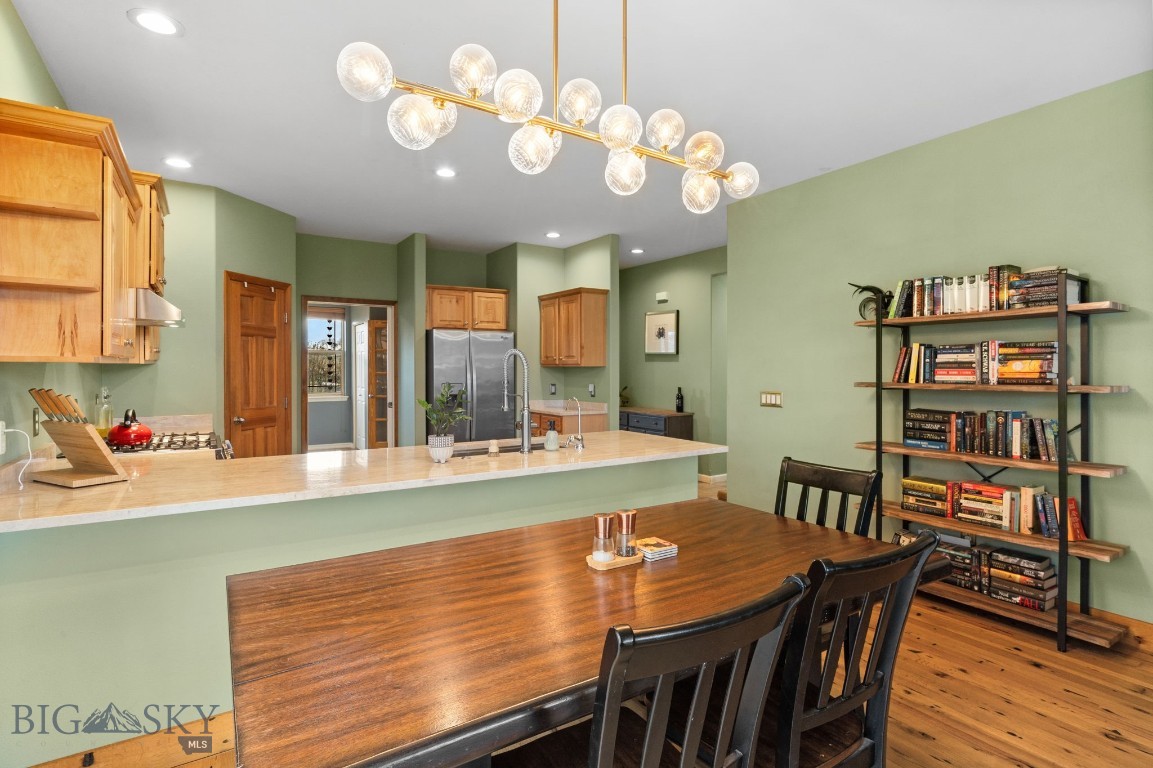 Four Dot Meadows - Residential