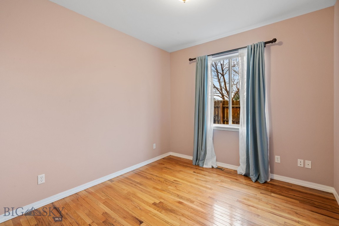 Four Dot Meadows - Residential