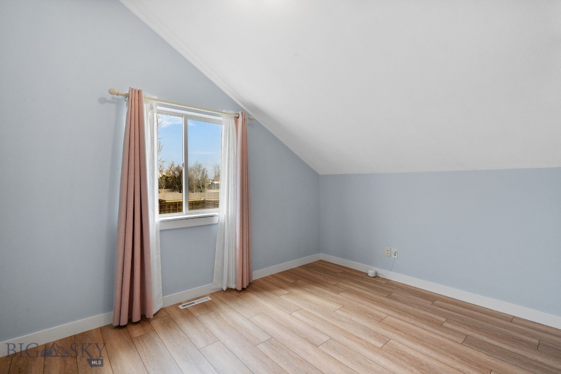 Four Dot Meadows - Residential