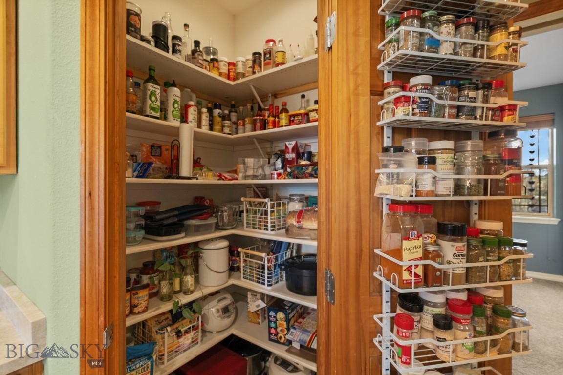 Four Dot Meadows - Residential