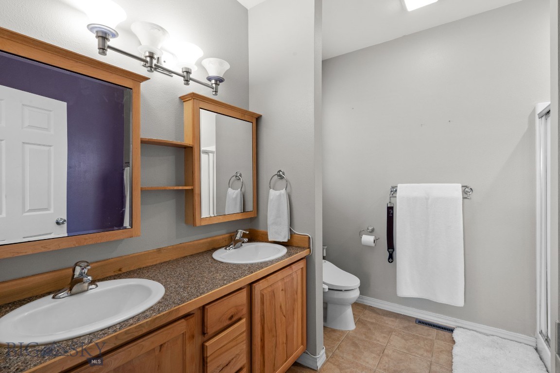 Four Dot Meadows - Residential