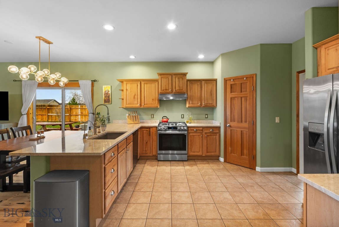 Four Dot Meadows - Residential