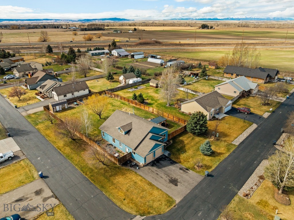 Four Dot Meadows - Residential