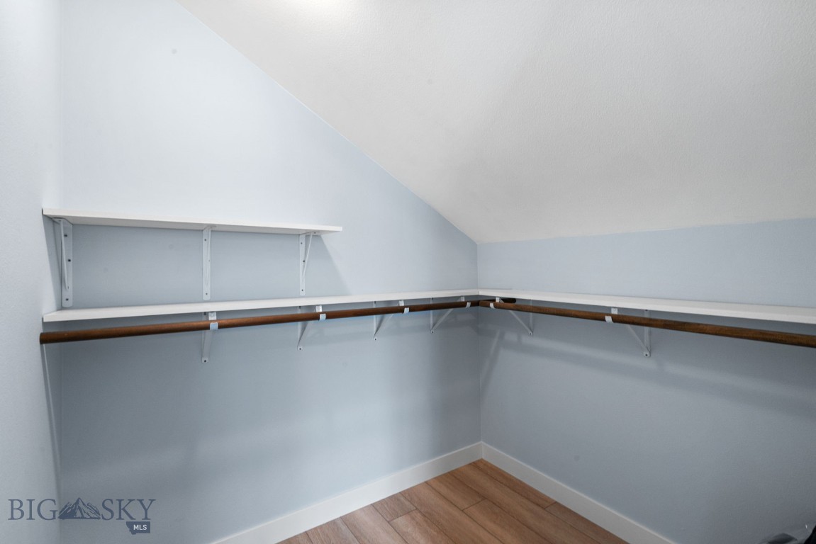 Four Dot Meadows - Residential