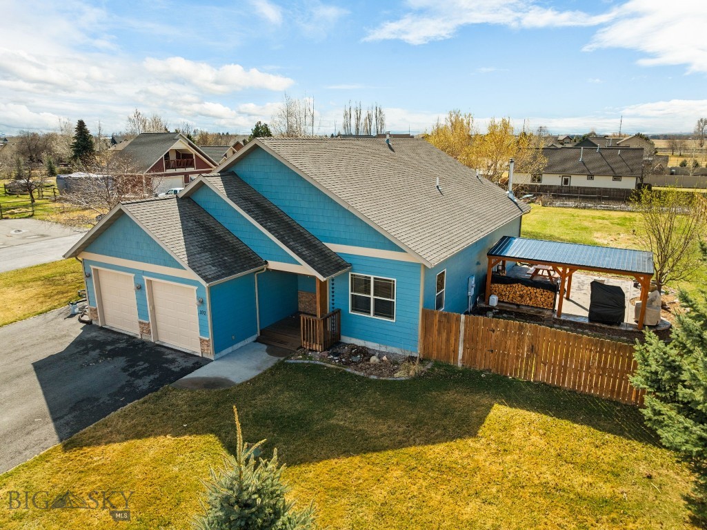 Four Dot Meadows - Residential