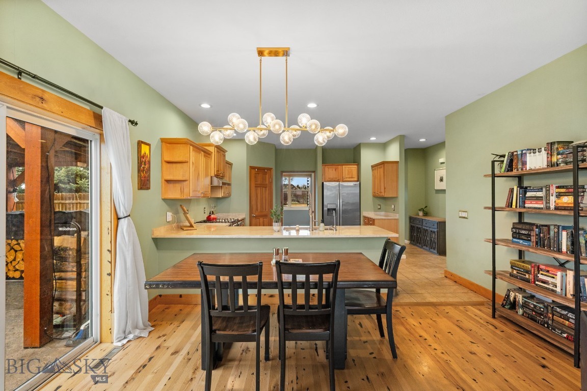 Four Dot Meadows - Residential