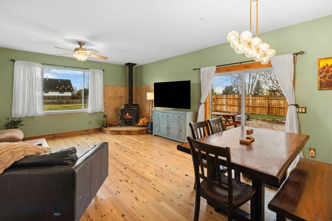 Four Dot Meadows - Residential