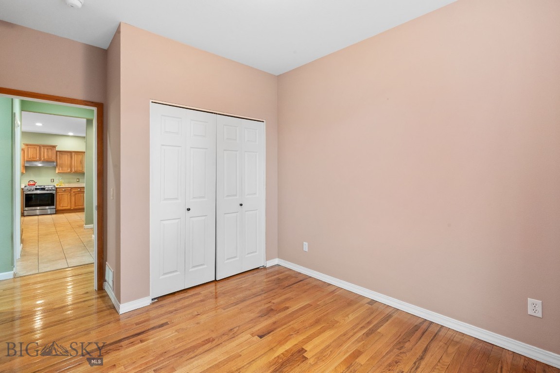 Four Dot Meadows - Residential