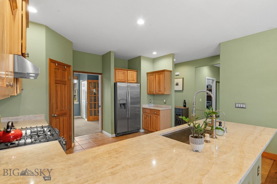 Four Dot Meadows - Residential